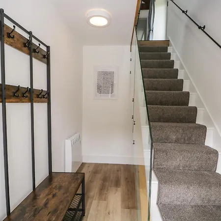 Bank Hurst Coach House