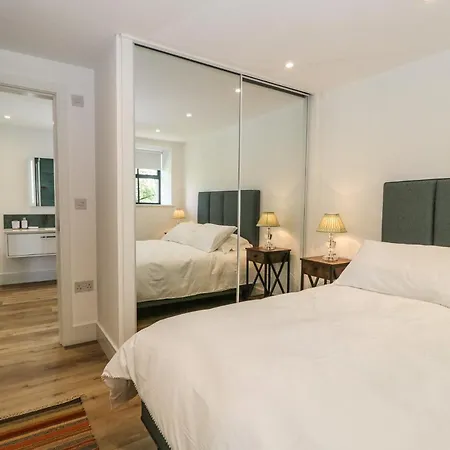 בית נופש Bank Hurst Coach House